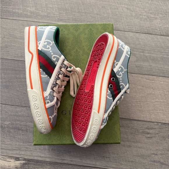 Gucci Tennis Shoes - Picture 2 of 4